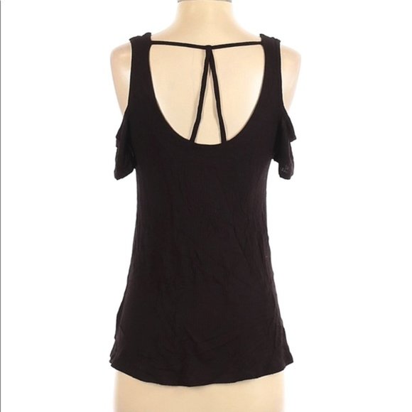 Love on a Hanger Black Cold Shoulder Top Size Large 🕷 - Picture 2 of 5